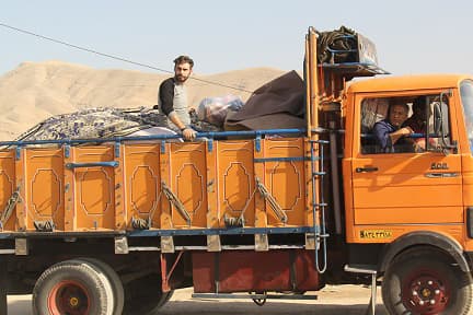 کمک رسانی به زلزله زدگان کرمانشاه کمک رسانی به زلزله زدگان کرمانشاه